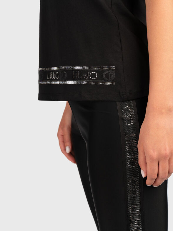 T-shirt with rhinestones - 4