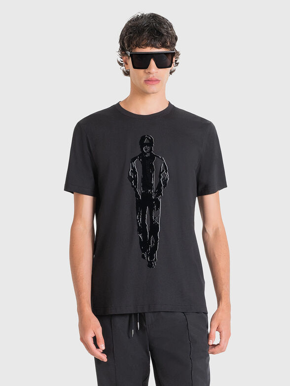 T-shirt with oval neckline and print - 1