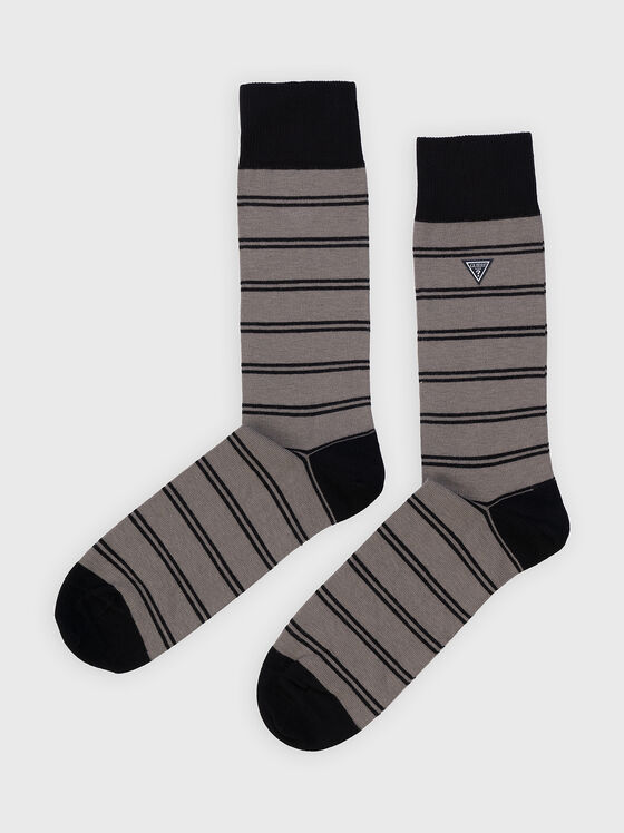Чорапи с раиран принт и лого акцент - 1
