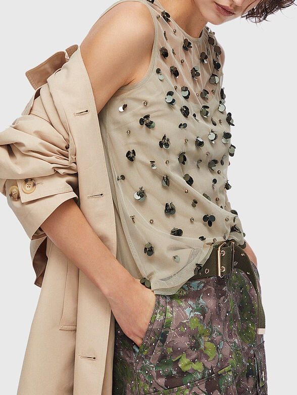 Tulle top with appliqu&eacute;s - 5