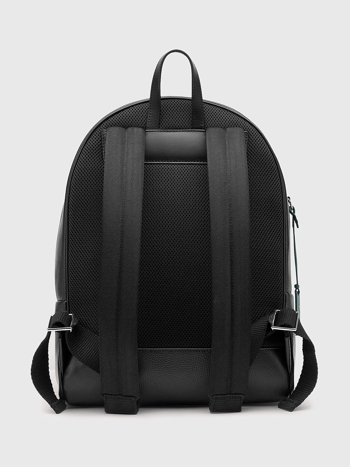 Black leather backpack brand COCCINELLE Globalbrandsstore en