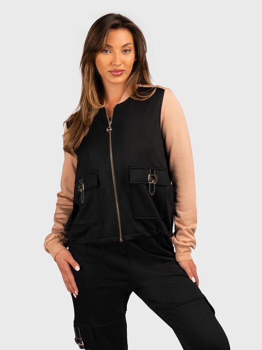 Sweatshirt with contrast sleeves