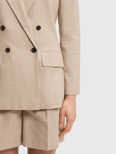 Double-breasted jacket with stripes  - 5