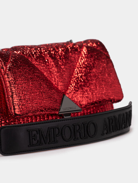 Red crossbody bag with glamorous effect - 5