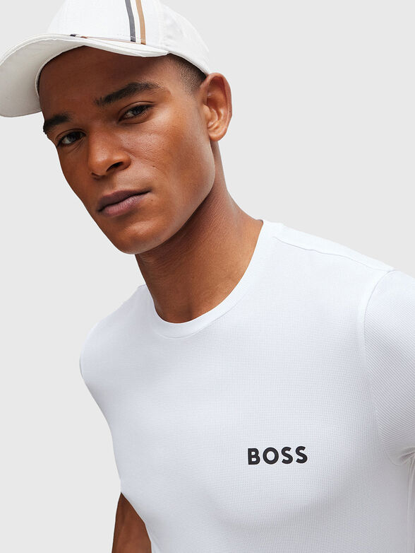 Black T-shirt with logo detail - 4