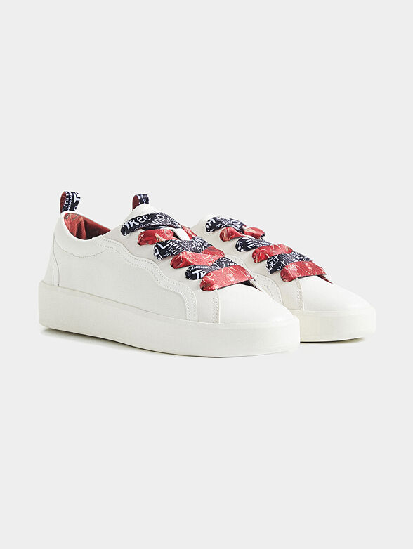 Sneakers with contrasting laces - 2