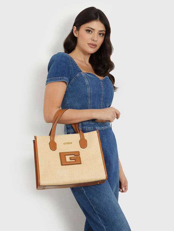 Large bag with logo accent - 2