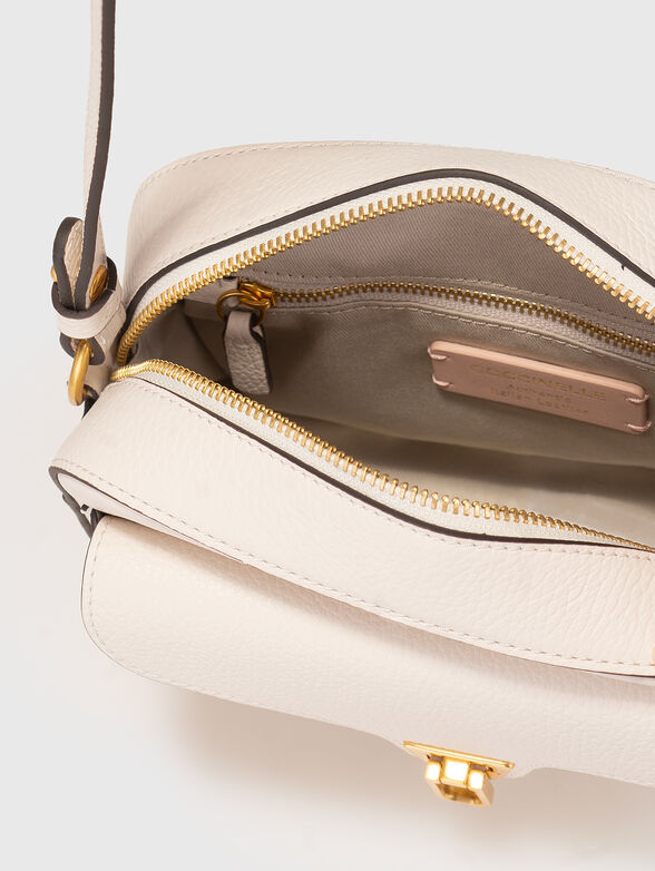 Small brown bag with grainy texture - 6