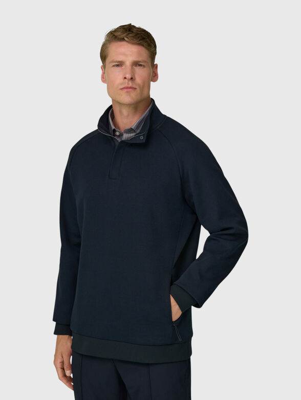 Zip-up sweatshirt with a high collar - 1