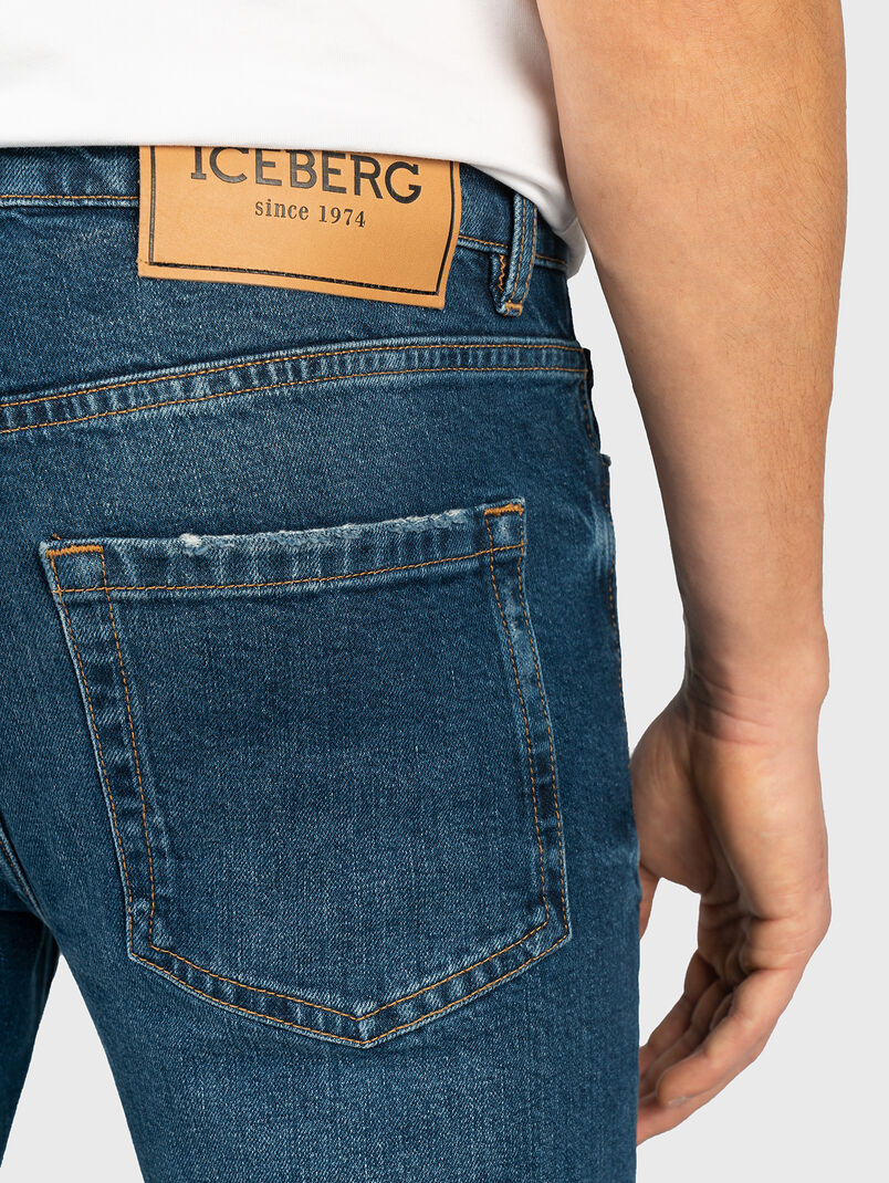 Distressed jeans with Looney Tunes design - 3