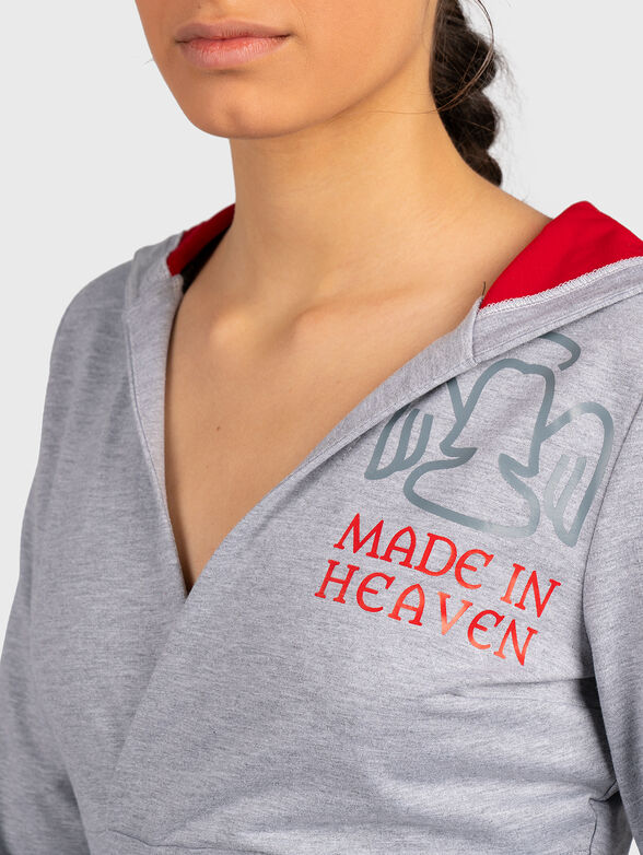 Grey dress with V-neckline - 3