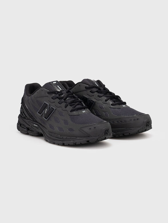 1906R sports shoes in black - 1
