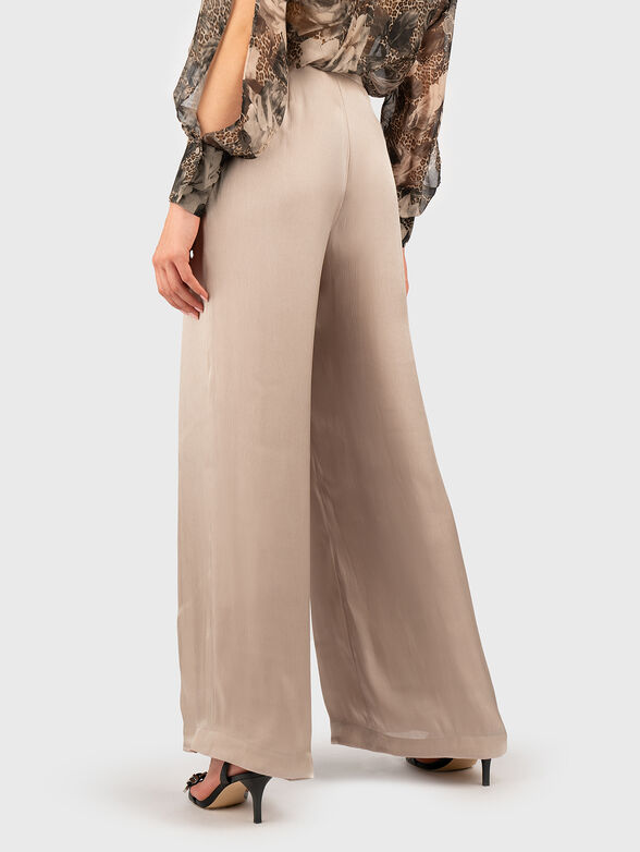 High waisted trousers with wide legs - 2