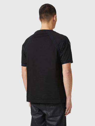 T-shirt with embroidered patch - 3