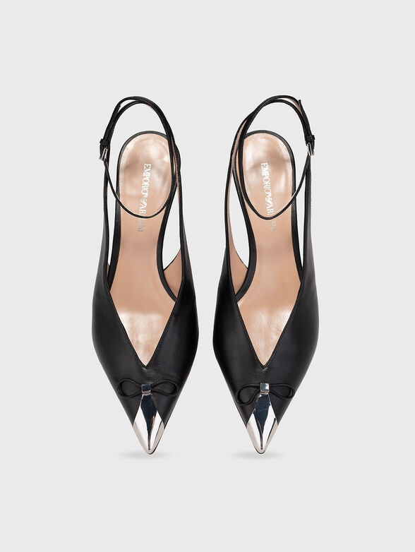 Low-heeled shoes - 6