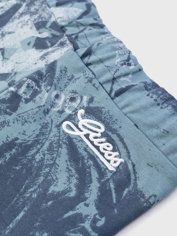 Shorts with cargo pockets - 3