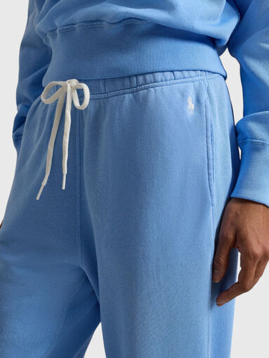 Sports trousers with elastic waist - 3