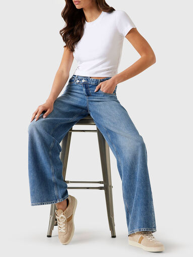 GINA jeans with wide legs and washed effect - 5