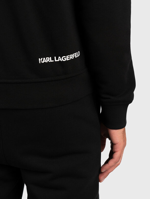 Sweatshirt with accent detail - 6