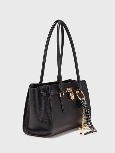 Leather bag with gold details - 3