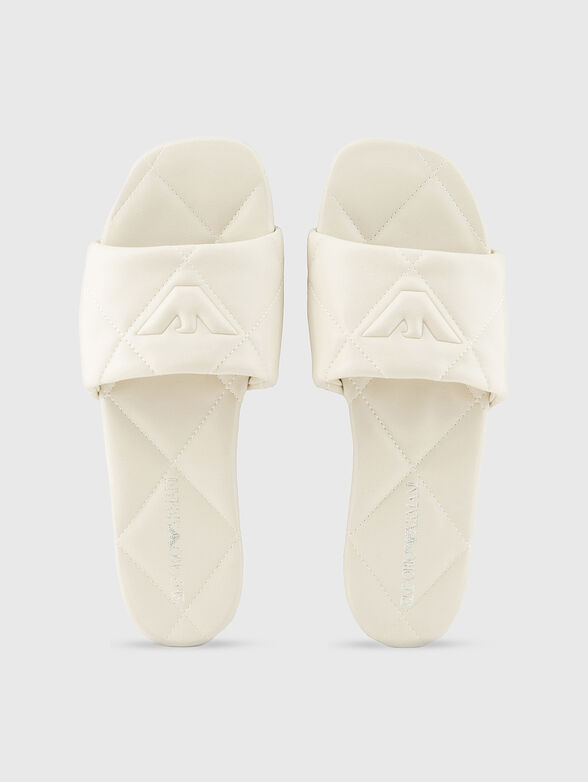 Black slippers with quilted effect - 6