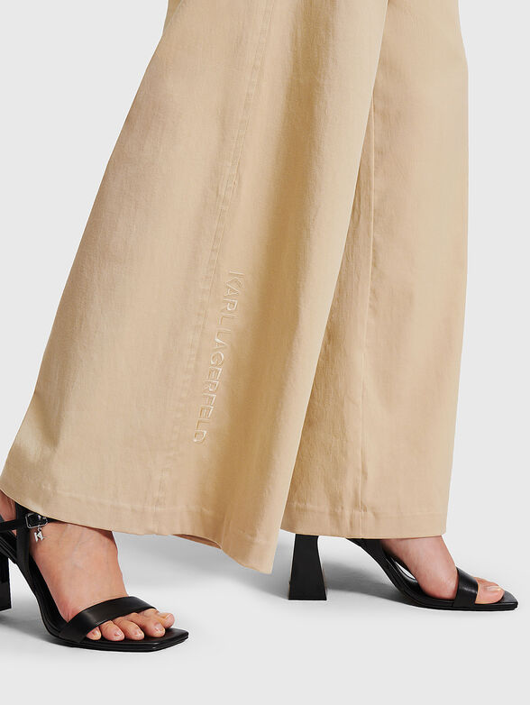 Beige trousers with belt - 3