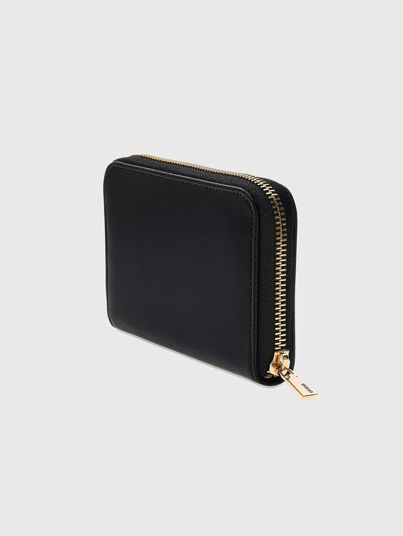 Wallet with a metal accent - 3
