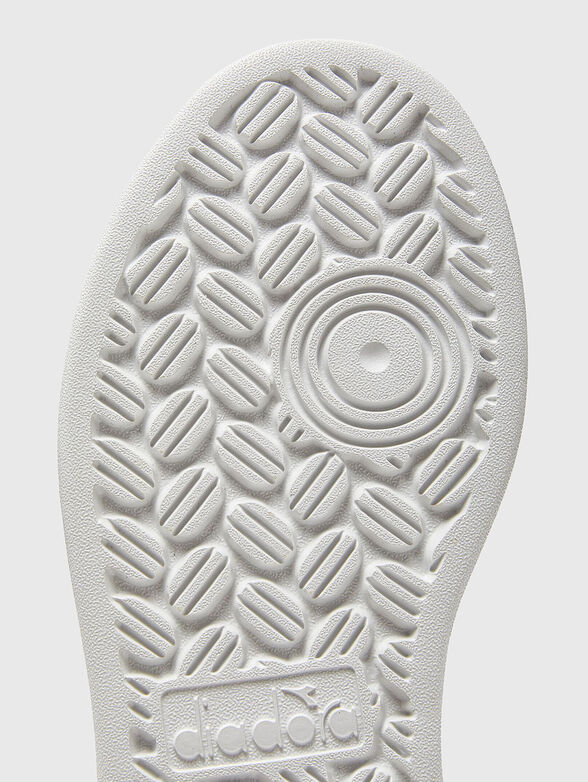 Sneakers with purple details - 5