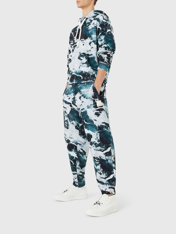 Sports trousers with accent print - 5