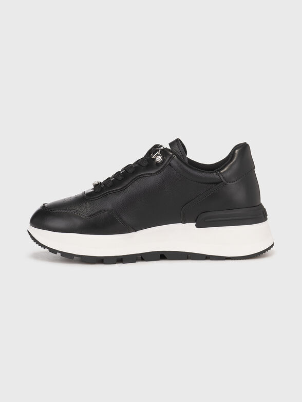Sneakers with logo details - 4