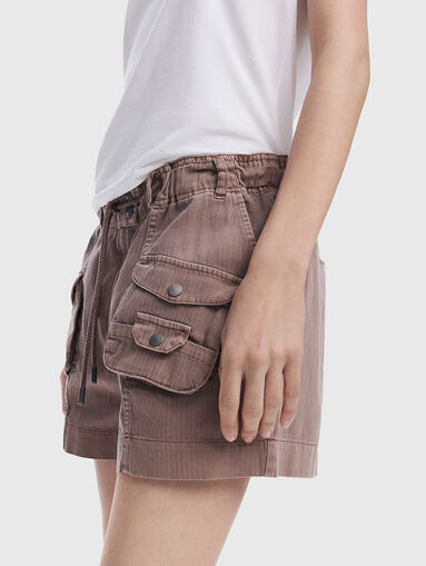Shorts with accent pockets - 4