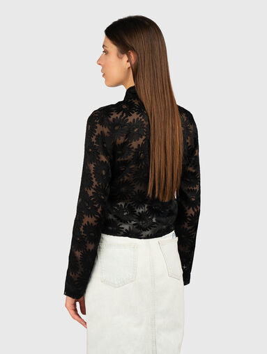 Long sleeved shirt with floral motifs - 3