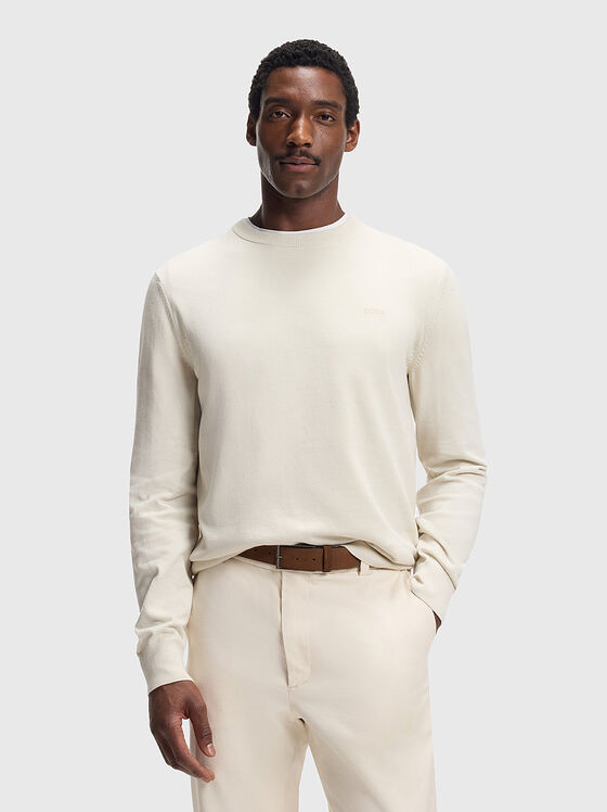 Памучен пуловер в цвят екрю с бродирано лого - 1