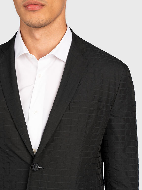 Черно сако с карирана текстура - 2