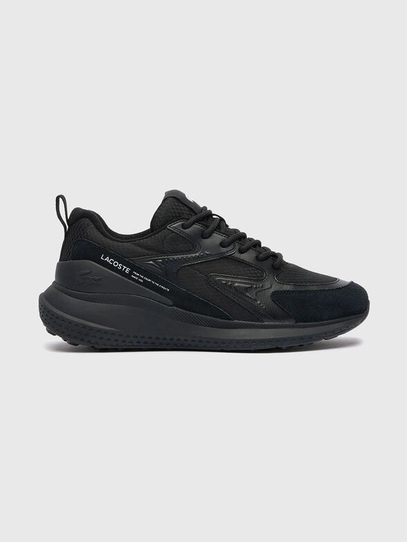 Sports shoes with logo - 1