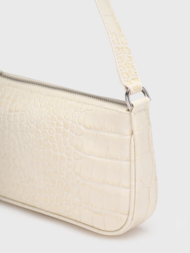 Leather bag with croc effect in brown colour - 4