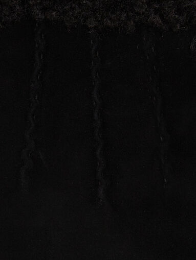 Gloves in black color - 4