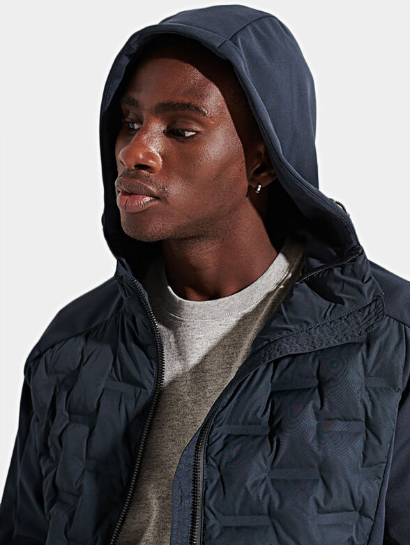 Sports jacket with hood - 4