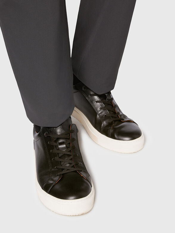 Sports shoes made of genuine leather - 2