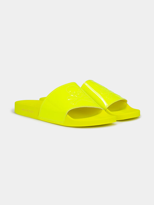 Slides with embossed skull - 2