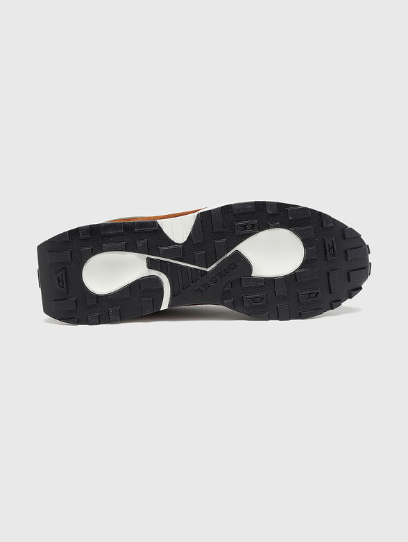 Black sneakers  - 5