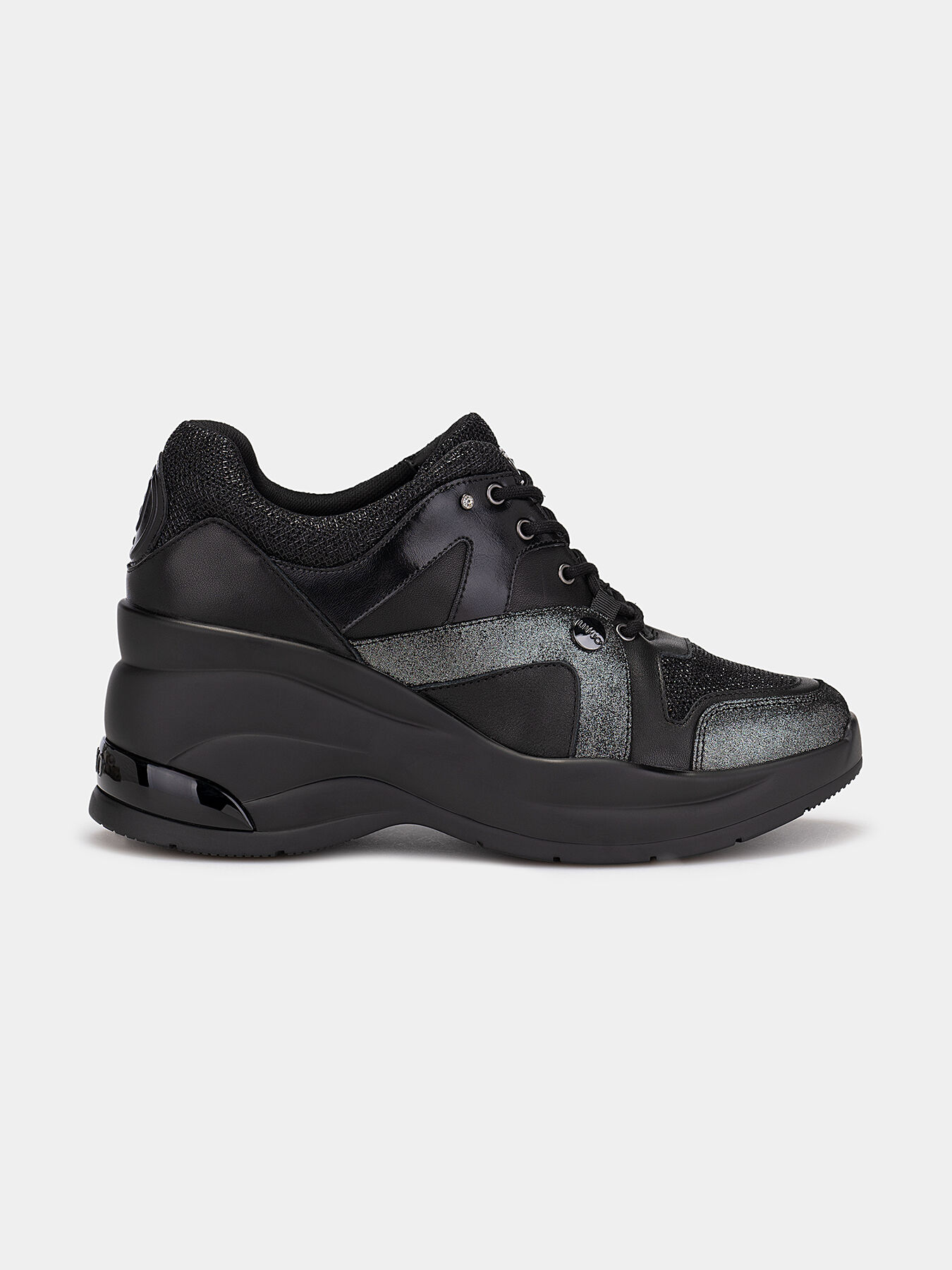 KARLIE Sneakers with embossed logo brand LIU JO Globalbrandsstore en