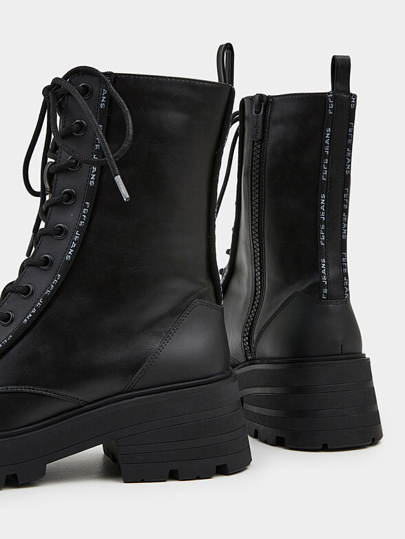 SODA ankle boots with logo detail and laces - 5