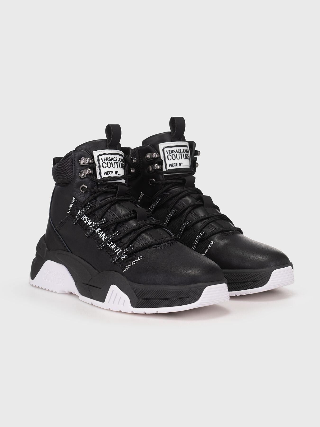High sneakers with logo inscription brand VERSACE JEANS COUTURE Globalbrandsstore en