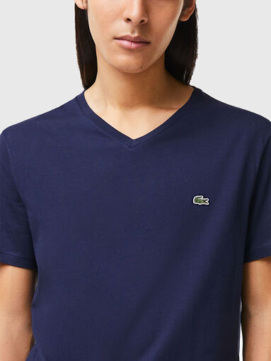 Black T-shirt with logo detail  - 5