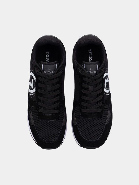 Sports shoes with logo - 6
