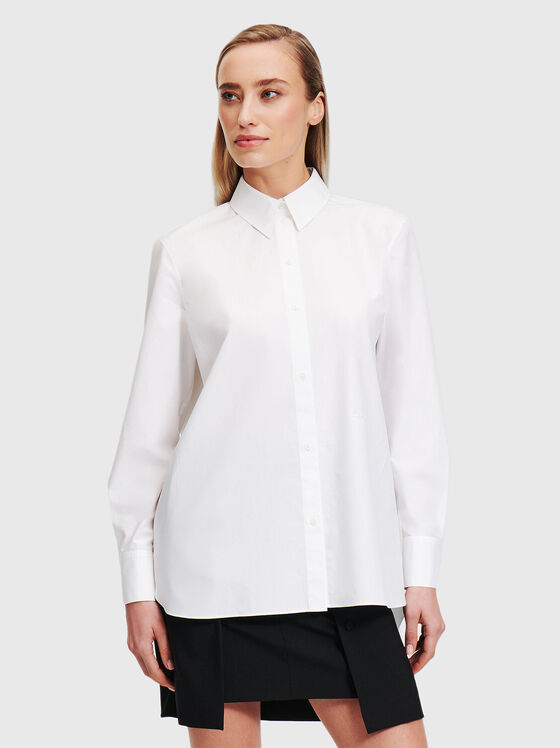 White shirt with contrast logo on the back - 1