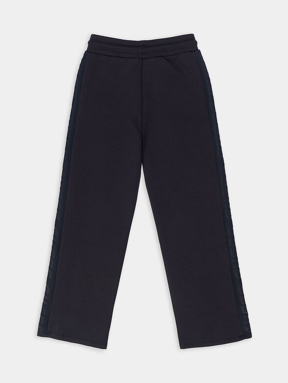 Sports pants with logo patch - 2