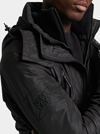 Triple-layered two-way zip fastening jacket - 3