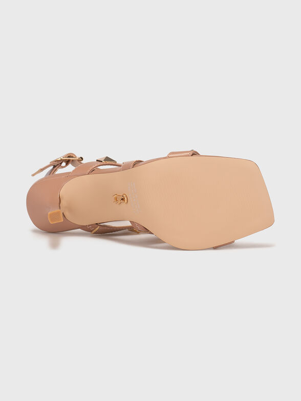 CAPRI sandals with eyelets in beige - 5